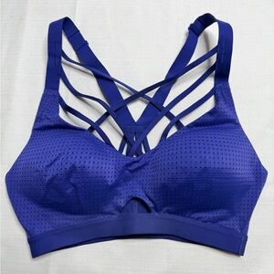 Victoria’s Secret Women’s Sports Bra VSX Sport Knockout Pull Over Bra 32C